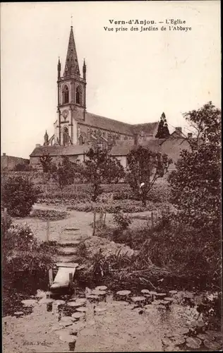 Ak Vern d'Anjou Maine et Loire, L'Eglise, Vue prise des Jardins de l'Abbaye