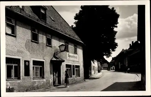 Ak Geising Altenberg Erzgebirge, Partie an der Gaststätte Sporthäus'l, Strassenansicht