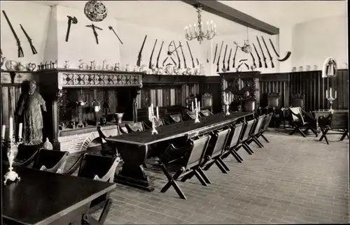 Ak Beilstein an der Mosel, Gaststätte Haus Lipmann, Waffen an den Wänden, Tafel