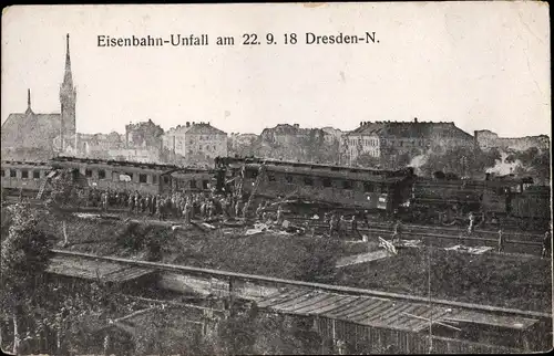 Ak Dresden Neustadt, Eisenbahn Unfall 1918