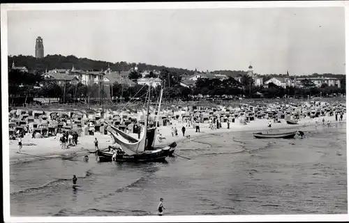 Foto Ak Ostseebad Ahlbeck Heringsdorf auf Usedom, Strandleben