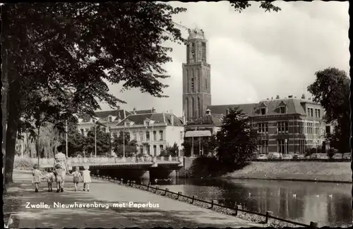 Ak Zwolle Overijssel Niederlande, Nieuwhavenbrug met Paperbus