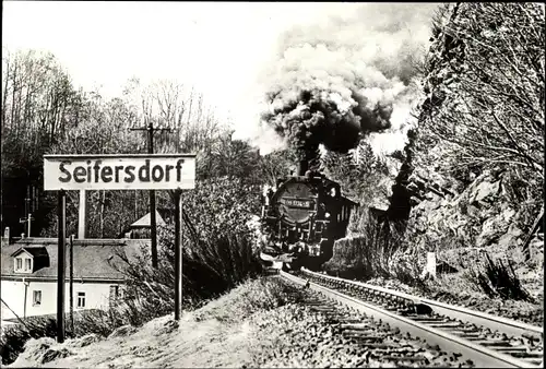 Ak Seifersdorf Dippoldiswalde im Erzgebirge, Schmalspurbahn Freital Hainsberg Kipsdorf, Lokomotive