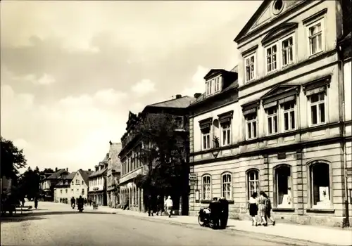 Ak Olbernhau im Erzgebirge, Straßenpartie, Passanten