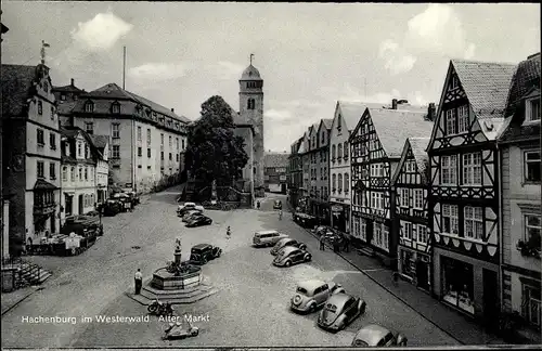Ak Hachenburg im Westerwald, Alter Markt, Autos, Brunnen