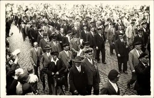 Foto Ak Frankfurt am Main, XI Deutsches Sängerfest 1932, Festumzug