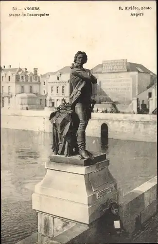 Ak Angers Maine et Loire, Statue de Beaurepaire