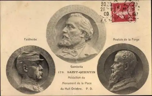 Ak Saint Quentin Aisne, Medaillon du Monument de la Place du Huit Octobre, Gambetta, Faidherbe