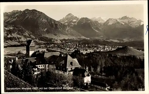 Ak Oberstdorf im Oberallgäu, Sanatorium Wasach, Blick auf den Ort