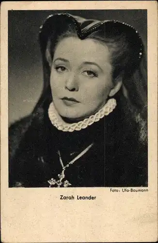 Ak Schauspielerin und Sängerin Zarah Leander, Portrait, Rose von Nowgorod, Ross Verlag 
