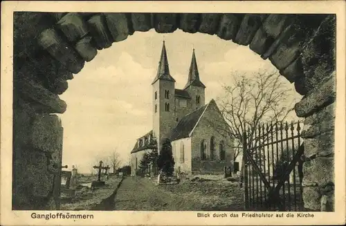 Ak Gangloffsömmern in Thüringen, Kirche vom Friedhofstor gesehen
