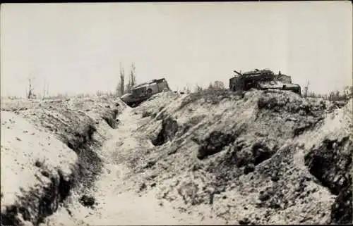 Foto Ak Aisne, Französischer Tank, Panzer, 1917, I.WK
