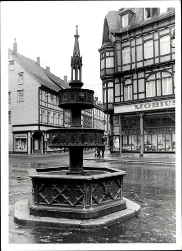 Foto Wernigerode am Harz, Marktbrunnen, 1973, Geschäftshaus Möbius