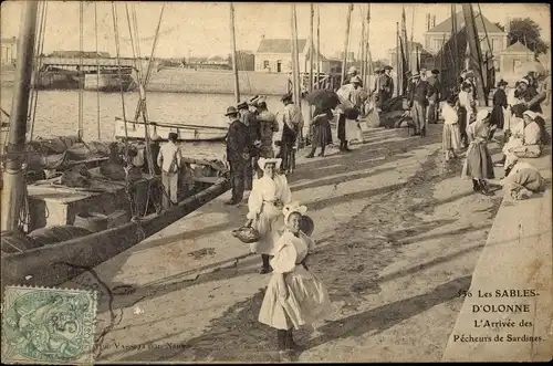 Ak Sables d'Olonne Vendée, L'Arrivee des Pecheurs de Sardines