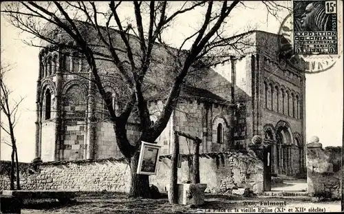 Ak Talmont Vendée, La Place et la vieille Eglise