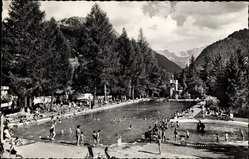 Ak Gstaad Saanen Kanton Bern, Schwimmbad