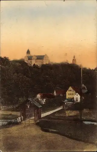 Ak Rochsburg Lunzenau in Sachsen, Gräfl. Schönburgsches Schloss Rochsburg mit Hängebrücke