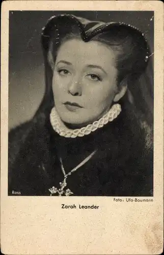 Ak Schauspielerin und Sängerin Zarah Leander, Portrait, Rose von Nowgorod, Ross Verlag 