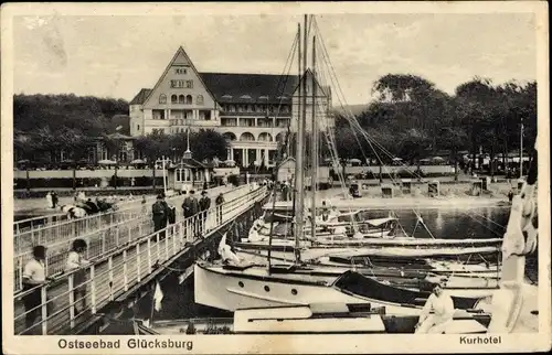 Ak Glücksburg an der Ostsee, Seebrücke, Kurhotel, Anlegestelle