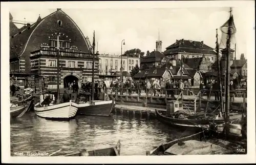 Ak Hansestadt Kiel, Fischhalle, Steg