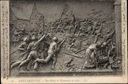 Ak Saint Quentin Aisne, Bas Relief du Monument du 1870