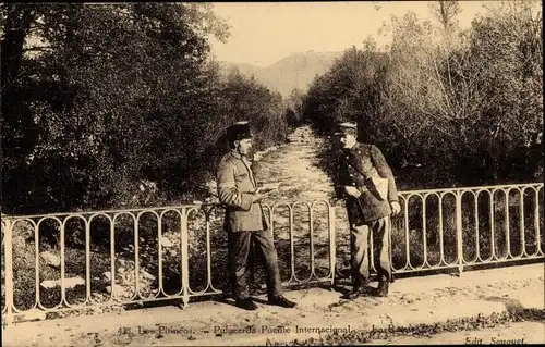 Ak Puigcerda Katalonien, Spanisch französische Grenze, Grenzbrücke