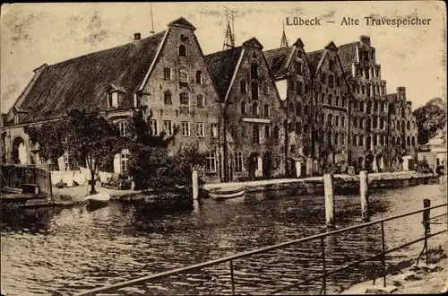 Ak Hansestadt Lübeck, Alte Travespeicher