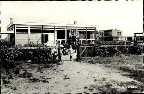 Ak Lutten Overijssel, Kleuterschool