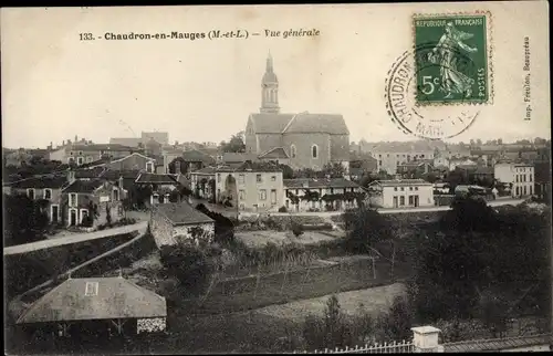 Ak Chaudron en Mauges Maine-et-Loire, Vue Générale, Église