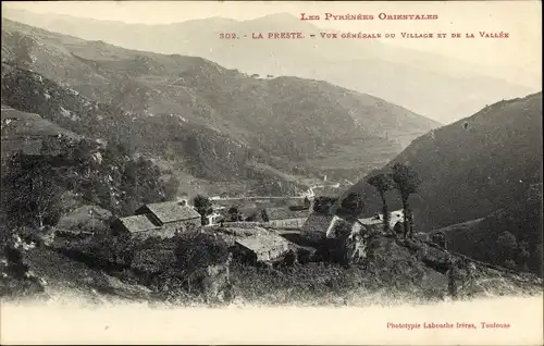 Ak La Preste Pyrénées-Orientales, Vue Generale du Village et de la Vallee