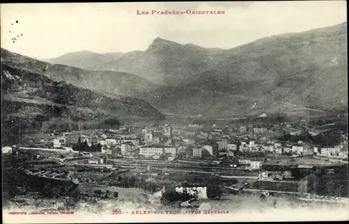 Ak Arles sur Tech Pyrénées Orientales, Gesamtansicht