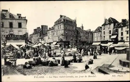 Ak Falaise Calvados, La Place Saint Gervais un jour de marche