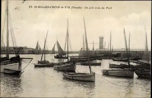 Ak Saint Gilles Croix de Vie Vendée, Un joli coin du Port