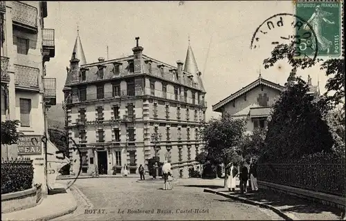 Ak Royat Puy de Dôme, Le Boulevard Bazin, Castel-Hotel