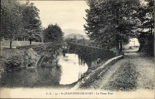 Ak Saint Jean Pied de Port Pyrénées Atlantiques, Le Vieux Pont