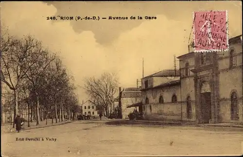 Ak Riom Puy de Dôme, Avenue de la Gare