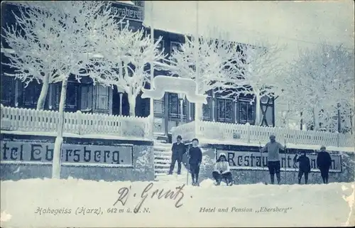 Ak Hohegeiß Braunlage im Oberharz, Hotel Ebersberg, Schnee, Wintersportler, Inh. R. Brettschneider