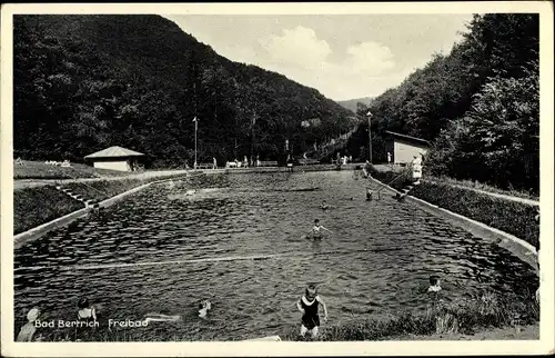 Ak Bad Bertrich an der Mosel Eifel, Freibad