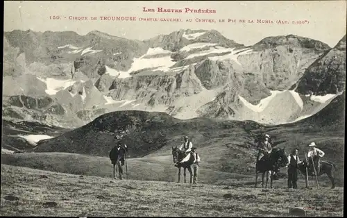 Ak Cirque de Troumouse Hautes Pyrénées, Au Centre, Le Pic de la Munia