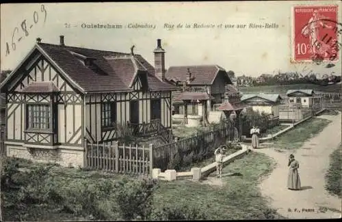 Ak Ouistreham Calvados, Rue de la Redoute et vue sur Riva Bella