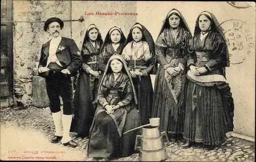 Ak Pyrénées Atlantiques, Groupe d'Ossaloises, Tracht
