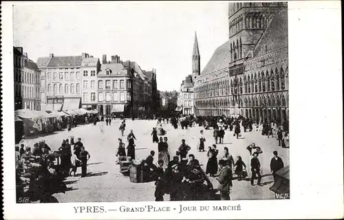 Ak Ypres Westflandern, Grand Place, Jour de Marché