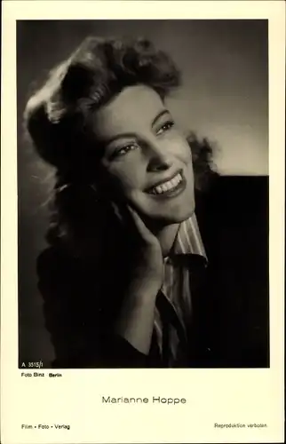 Ak Schauspielerin Marianne Hoppe, Portrait
