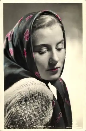 Ak Schauspielerin Eva Immermann, Portrait mit Kopftuch