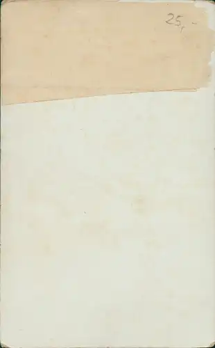 Foto Kleiner Junge mit Hula Hoop Reifen, Standportrait im Atelier