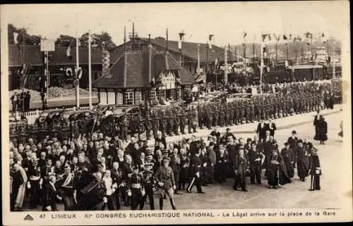 Ak Lisieux Calvados, XI Congres Eucharistique National, Le Legat arrive sur la place de la Gare