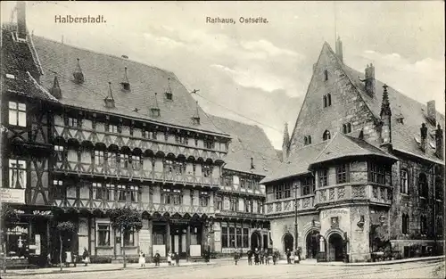 Ak Halberstadt Sachsen Anhalt, Rathaus Ostseite