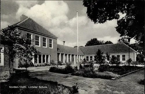 Ak Norden Ostfriesland, Blick auf die Linteler Schule, Fassade