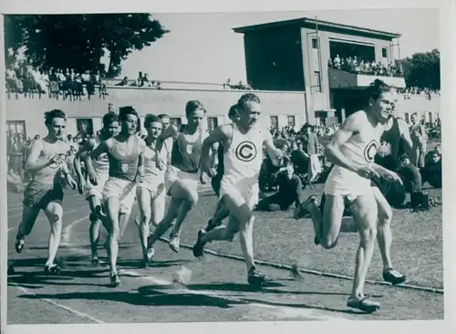 Foto Berlin, Leichtathletik, Dt. Vereinsmeisterschaft, 800m Lauf, Dohrow, Deutschländer, Parson