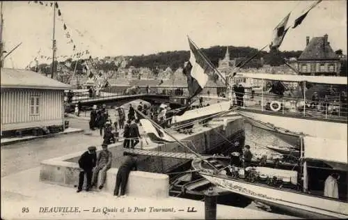 Ak Deauville Calvados, Les Quais et le Pont Tournant